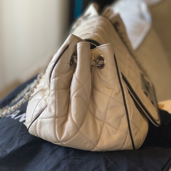 AUTHENTIC CHANEL EAST WEST ACCORDION FLAP BAG - Picture 7 of 8